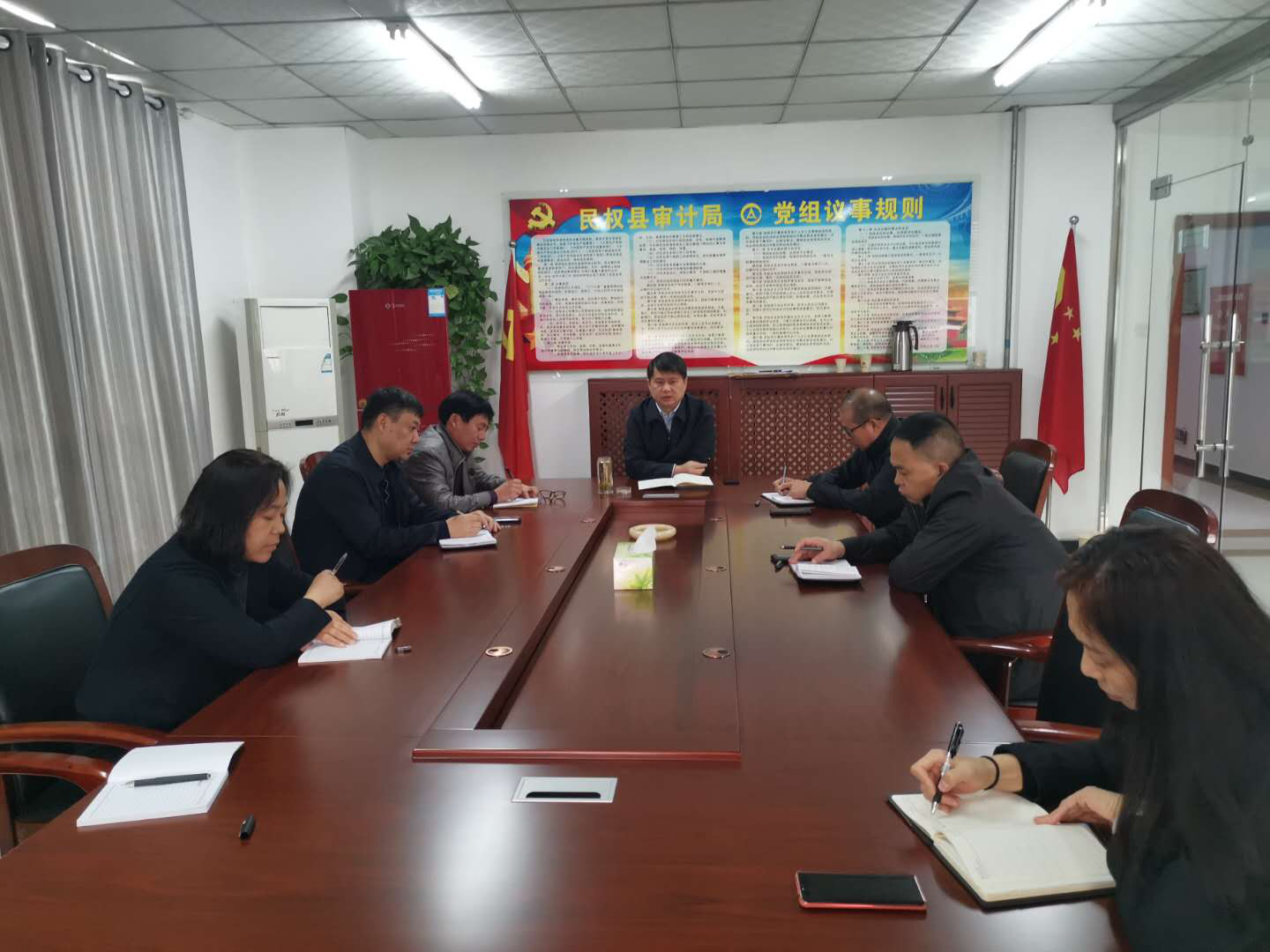 縣審計(jì)局:召開節(jié)后“收心”總結(jié)會 縣審計(jì)局:召開節(jié)后“收心”總結(jié)會