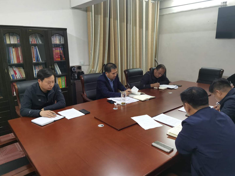 縣住建局集中學(xué)習(xí)《習(xí)近平談治國理政》第三卷座談會(huì) 縣住建局集中學(xué)習(xí)《習(xí)近平談治國理政》第三卷座談會(huì)