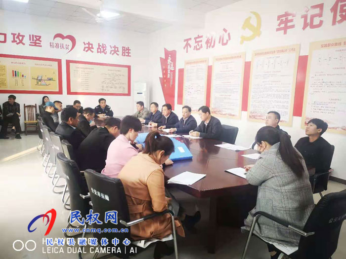 縣人大副主任石克林到孫六鎮(zhèn)主持召開迎接省脫貧攻堅(jiān)成效考核加壓促進(jìn)會(huì)