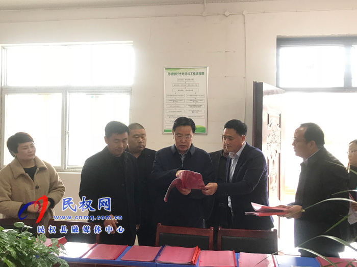 市人大常委會副主任、縣委書記姬脈常到部分鄉(xiāng)鎮(zhèn)督導(dǎo)脫貧攻堅工作