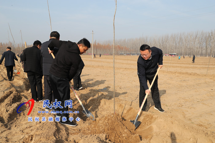 我縣組織開(kāi)展冬季義務(wù)植樹(shù)活動(dòng) 我縣組織開(kāi)展冬季義務(wù)植樹(shù)活動(dòng)