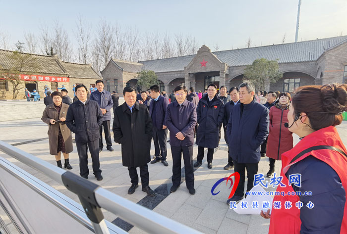 市委宣傳部常務(wù)副部長劉玉杰帶領(lǐng)全市宣傳工作“八大工程”推進(jìn)觀摩團(tuán)成員走進(jìn)我縣進(jìn)行觀摩
