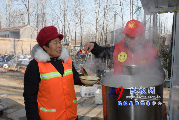 人和鎮(zhèn)：愛心餃子傳真情，志愿服務(wù)暖人心