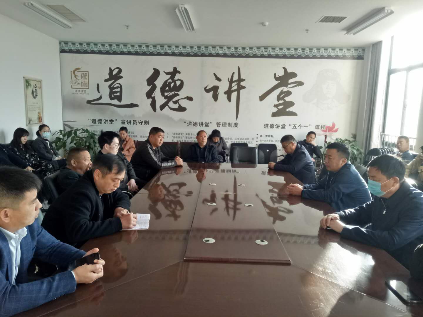 縣林業(yè)發(fā)展服務(wù)中心傳達貫徹新冠肺炎疫情防控工作調(diào)度會精神 縣林業(yè)發(fā)展服務(wù)中心傳達貫徹新冠肺炎疫情防控工作調(diào)度會精神