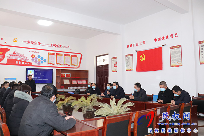市人大常委會副主任、縣委書記姬脈常調(diào)研村（社區(qū)）“兩委”換屆工作