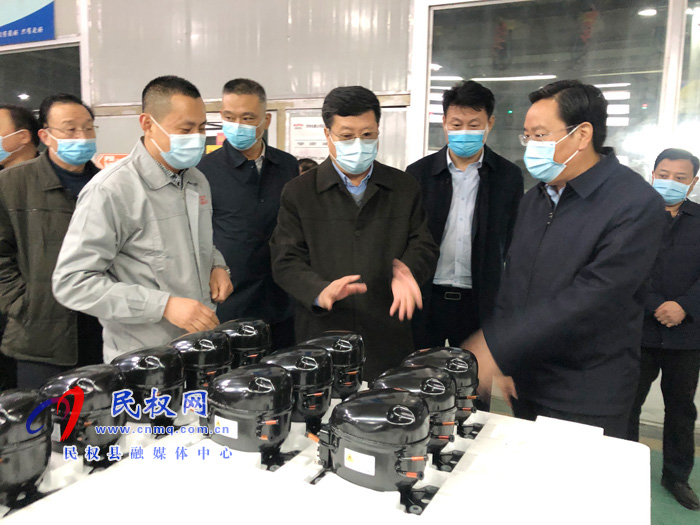 市人大常委會副主任王琦深入我縣企業(yè)開展“一聯(lián)三幫”服務(wù)活動 市人大常委會副主任王琦深入我縣企業(yè)開展“一聯(lián)三幫”服務(wù)活動