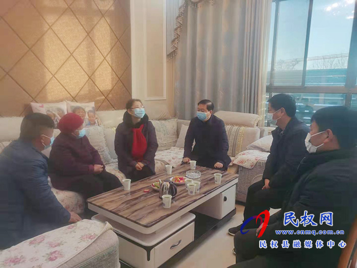 市委統(tǒng)戰(zhàn)部常務(wù)副部長黃瑕到白云寺鎮(zhèn)開展“暖僑行動(dòng)”走訪慰問活動(dòng) 市委統(tǒng)戰(zhàn)部常務(wù)副部長黃瑕到白云寺鎮(zhèn)開展“暖僑行動(dòng)”走訪慰問活動(dòng)