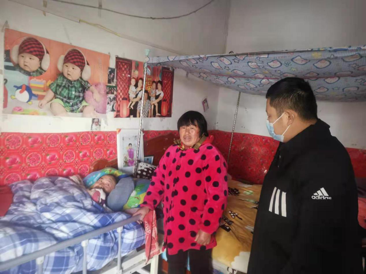 縣審計局：開展道德模范、身邊好人先進典型走訪慰問活動