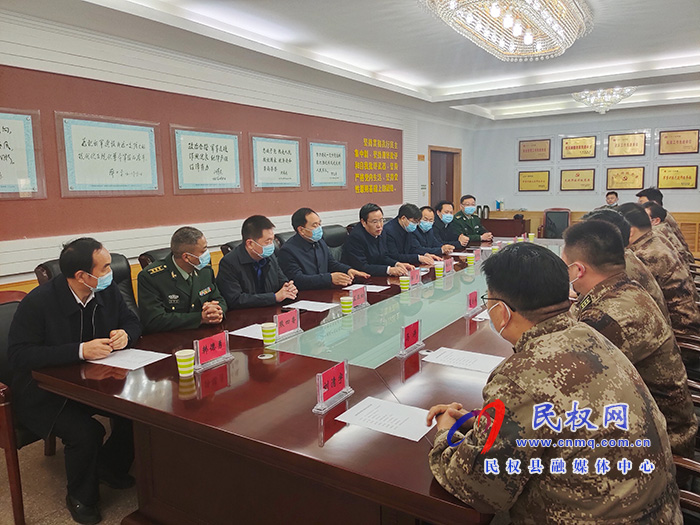 市縣領(lǐng)導(dǎo)慰問(wèn)商丘軍分區(qū)官兵 市縣領(lǐng)導(dǎo)慰問(wèn)商丘軍分區(qū)官兵