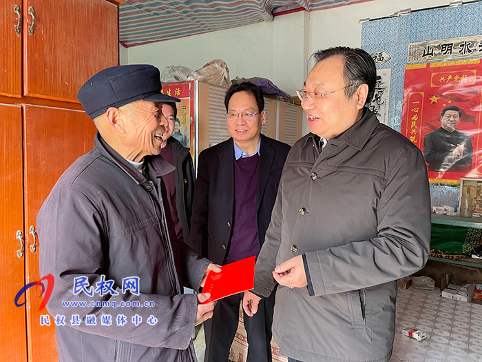 市委常委、常務(wù)副市長(zhǎng)吳祖明節(jié)前到民新春走訪慰問困難群眾