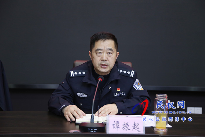 全縣煙花爆竹禁燃禁放工作會(huì)議召開(kāi) 全縣煙花爆竹禁燃禁放工作會(huì)議召開(kāi)