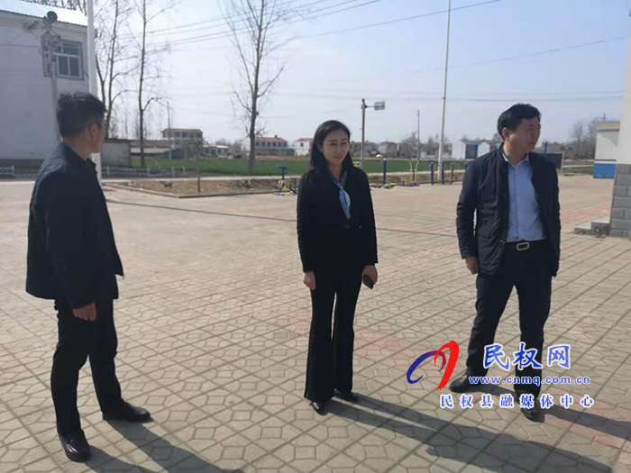 副縣長朱琳到老顏集鄉(xiāng)檢查指導煙花爆竹禁燃禁放、禁毒鏟毒疫情防控、村委換屆等工作