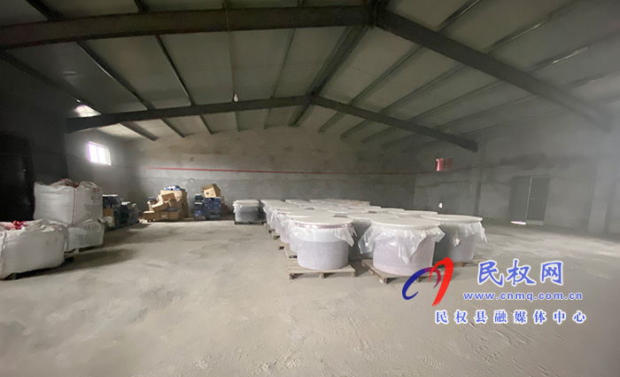 應(yīng)急管理部?；O(jiān)管二司副司長劉瑾一行對我縣煙花爆竹庫存清零等情況進(jìn)行專項(xiàng)檢查