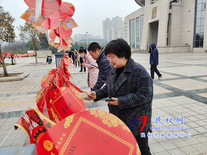 我縣舉辦“金牛送福、慶元宵”猜燈謎活動
