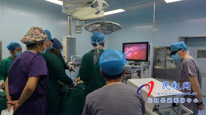 河南省人民醫(yī)院豫東分院成功開(kāi)展第一例腹腔鏡下袖狀胃切除+膽囊切除手術(shù) 河南省人民醫(yī)院豫東分院成功開(kāi)展第一例腹腔鏡下袖狀胃切除+膽囊切除手術(shù)