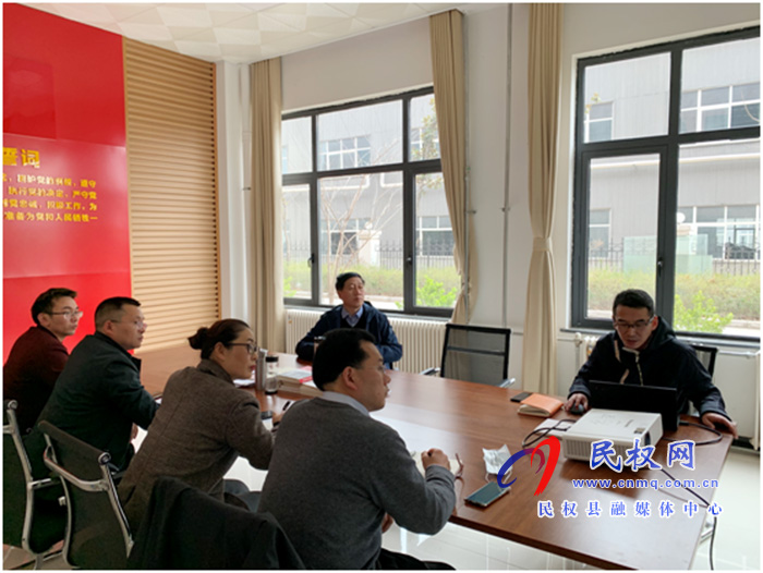 民權(quán)縣大數(shù)據(jù)管理局與中國電子、阿里巴巴有關(guān)人員舉行數(shù)字政府建設(shè)座談會