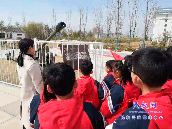 民權(quán)縣第五小學(xué)開展“從小學(xué)黨史，永遠(yuǎn)跟黨走”主題教育活動