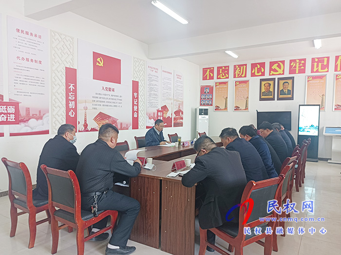 市委常委、常務(wù)副市長(zhǎng)吳祖明到龍?zhí)伶?zhèn)邢莊村開(kāi)展“三·五”基層工作日活動(dòng)