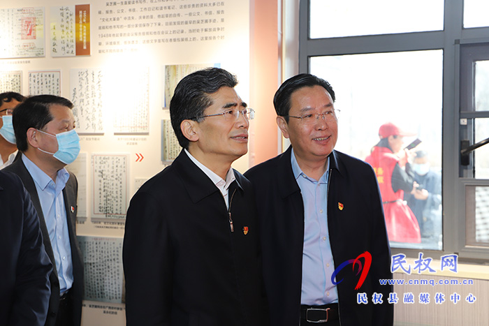 副省長、市委書記王戰(zhàn)營到我縣雙塔鎮(zhèn)秣坡村開展“三五”基層工作日活動