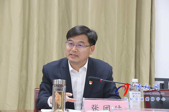 縣委副書記、縣長張團結(jié)參加北關(guān)鎮(zhèn)代表團審議