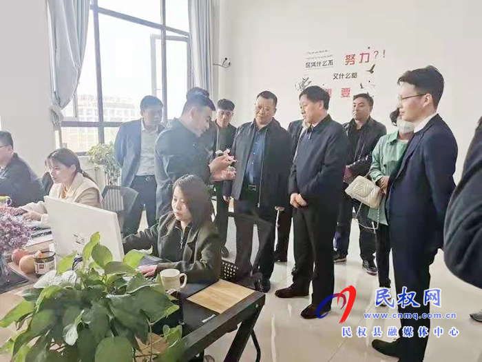 縣委常委、副縣長房季組織召開保稅物流中心招商洽談會(huì)