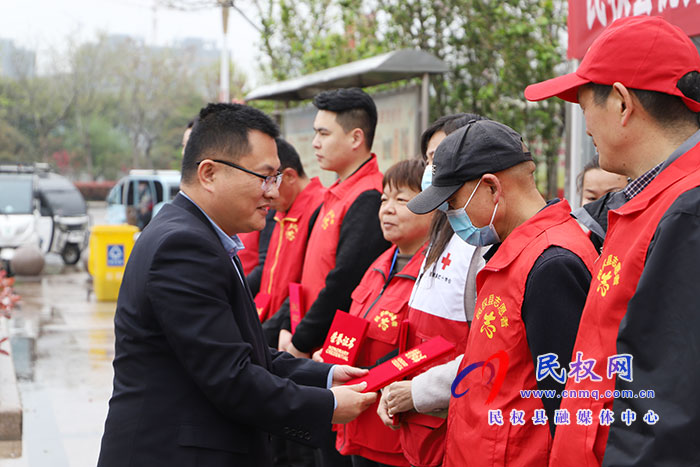 我縣召開優(yōu)秀志愿服務(wù)者優(yōu)秀志愿服務(wù)團(tuán)隊表彰會 我縣召開優(yōu)秀志愿服務(wù)者優(yōu)秀志愿服務(wù)團(tuán)隊表彰會