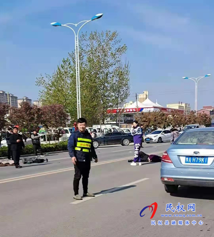 民權(quán)縣斑馬救援隊無私奉獻暖人心 民權(quán)縣斑馬救援隊無私奉獻暖人心