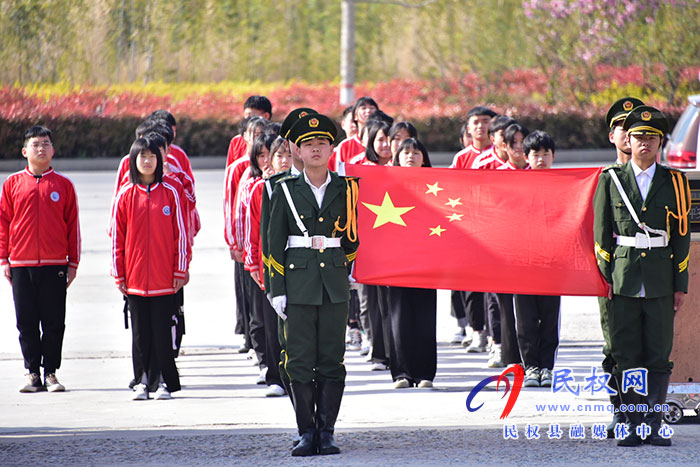民權(quán)縣精英文武學(xué)校營(yíng)造濃厚擁軍氛圍 民權(quán)縣精英文武學(xué)校營(yíng)造濃厚擁軍氛圍
