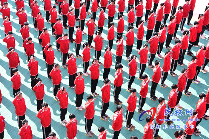 民權(quán)縣精英文武學(xué)校營(yíng)造濃厚擁軍氛圍 民權(quán)縣精英文武學(xué)校營(yíng)造濃厚擁軍氛圍