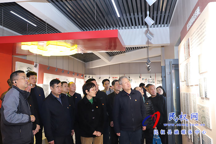 市委辦公室到民開展“接受紅色教育·傳承紅色基因·弘揚革命精神”主題黨日活動暨“低碳環(huán)保踐于行”徒步活動 市委辦公室到民開展“接受紅色教育·傳承紅色基因·弘揚革命精神”主題黨日活動暨“低碳環(huán)保踐于行”徒步活動