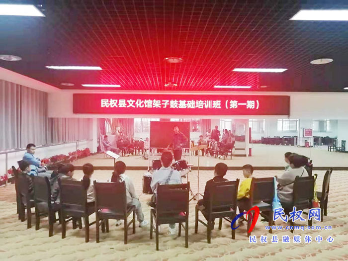 【我為群眾辦實(shí)事】縣文化廣電旅游局舉辦百姓公益課堂開(kāi)展“學(xué)黨史 我為群眾辦實(shí)事”活動(dòng) 【我為群眾辦實(shí)事】縣文化廣電旅游局舉辦百姓公益課堂開(kāi)展“學(xué)黨史 我為群眾辦實(shí)事”活動(dòng)