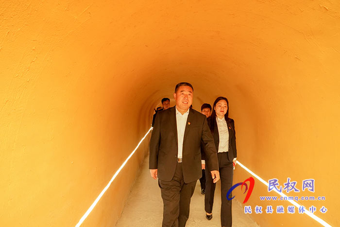 民權(quán)縣實驗小學(xué)開展“學(xué)黨史，感黨恩，跟黨走，尋找紅色足跡”紅色主題教育活動