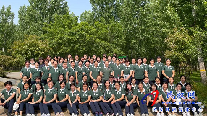 民東新區(qū)實(shí)驗(yàn)幼兒園徒步活動(dòng)——愛在初夏 一路同行 民東新區(qū)實(shí)驗(yàn)幼兒園徒步活動(dòng)——愛在初夏 一路同行