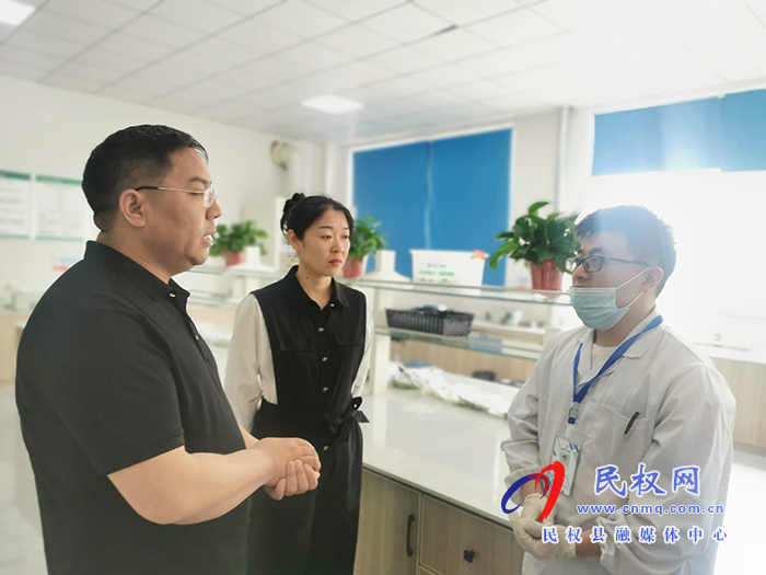 市政府食安辦副主任、市場監(jiān)管局副局長孟錦濤一行到民督導(dǎo)創(chuàng)建國家食品安全示范城市和食品監(jiān)管體制改革工作