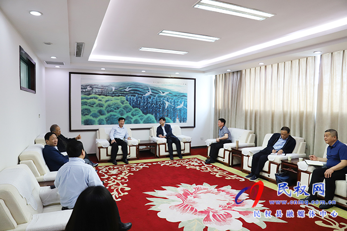 縣委副書記、縣長張團結(jié)會見益海嘉里金龍魚油脂總監(jiān)、公關事務總監(jiān)涂長明一行