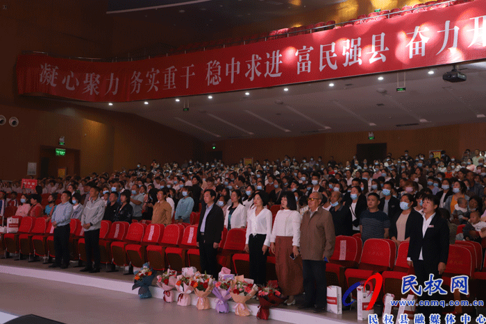 民權(quán)縣南華雙語實驗學(xué)校舉行素質(zhì)教育成果展示暨獻(xiàn)禮建黨100周年活動 民權(quán)縣南華雙語實驗學(xué)校舉行素質(zhì)教育成果展示暨獻(xiàn)禮建黨100周年活動