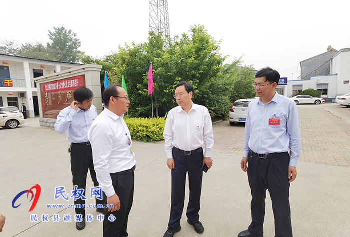市人大常委會副主任、縣委書記姬脈常調(diào)研鄉(xiāng)鎮(zhèn)換屆工作