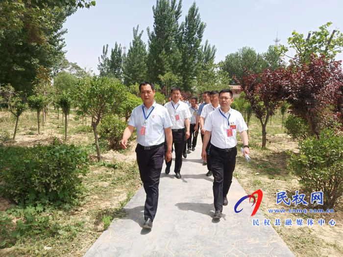 白云寺鎮(zhèn)第二屆人民代表大會(huì)第九次會(huì)議勝利召開 白云寺鎮(zhèn)第二屆人民代表大會(huì)第九次會(huì)議勝利召開