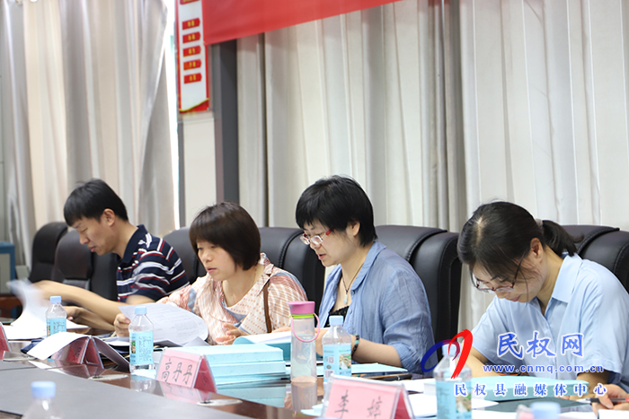 市糧食安全縣長(zhǎng)責(zé)任制考核組蒞民 市糧食安全縣長(zhǎng)責(zé)任制考核組蒞民