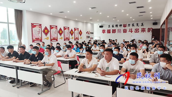 中共商丘市委、中共民權(quán)縣委黨史學(xué)習(xí)教育宣講團(tuán)進(jìn)企業(yè)報(bào)告會(huì)舉行