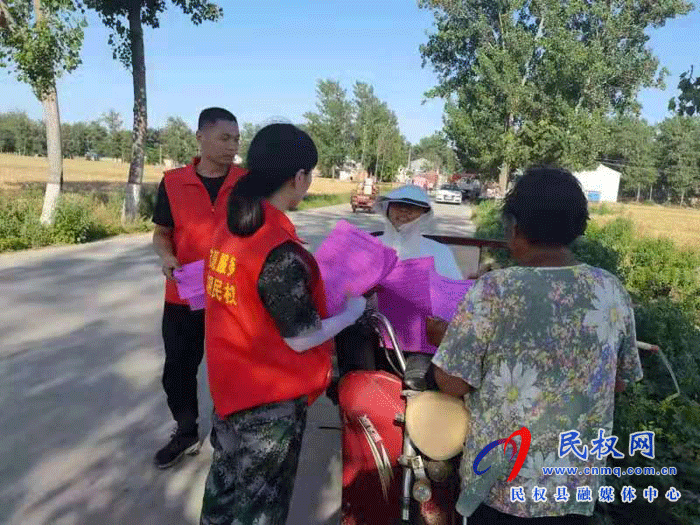 白云寺鎮(zhèn)黨員志愿者我為群眾辦實(shí)事，服務(wù)三夏當(dāng)先鋒