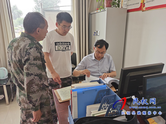 縣委常委、紀(jì)委書記、監(jiān)察委主任張亞光到林七鄉(xiāng)督導(dǎo)“三夏”生產(chǎn)和秸稈禁燒工作