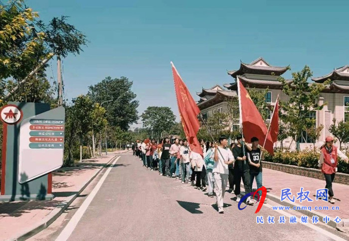 雙塔鎮(zhèn)初級(jí)中學(xué)組織學(xué)生開(kāi)展“學(xué)黨史、強(qiáng)信念、跟黨走”系列主題教育活動(dòng)