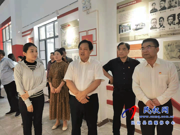 省法院二級(jí)巡視員王偉到雙塔鎮(zhèn)開(kāi)展“主題黨日”活動(dòng) 省法院二級(jí)巡視員王偉到雙塔鎮(zhèn)開(kāi)展“主題黨日”活動(dòng)