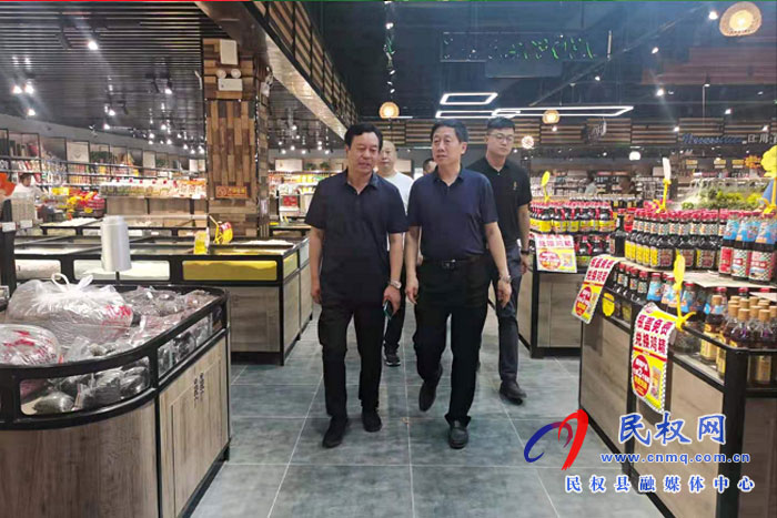 縣委常委、副縣長房季到龍?zhí)伶?zhèn)督導(dǎo)消防安全隱患排查工作