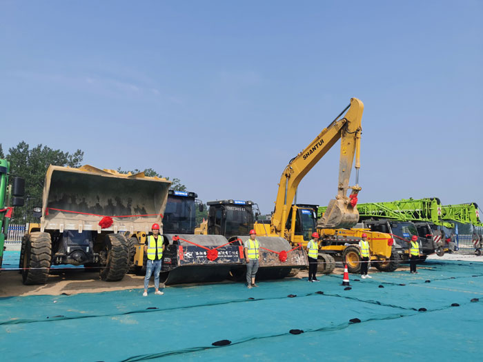 濮陽(yáng)至湖北陽(yáng)新高速公路、豫魯省界至寧陵段項(xiàng)目開(kāi)工儀式在民舉行