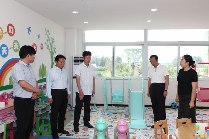 省民政廳二級巡視員李本謙一行到民調(diào)研指導(dǎo)民政工作 省民政廳二級巡視員李本謙一行到民調(diào)研指導(dǎo)民政工作