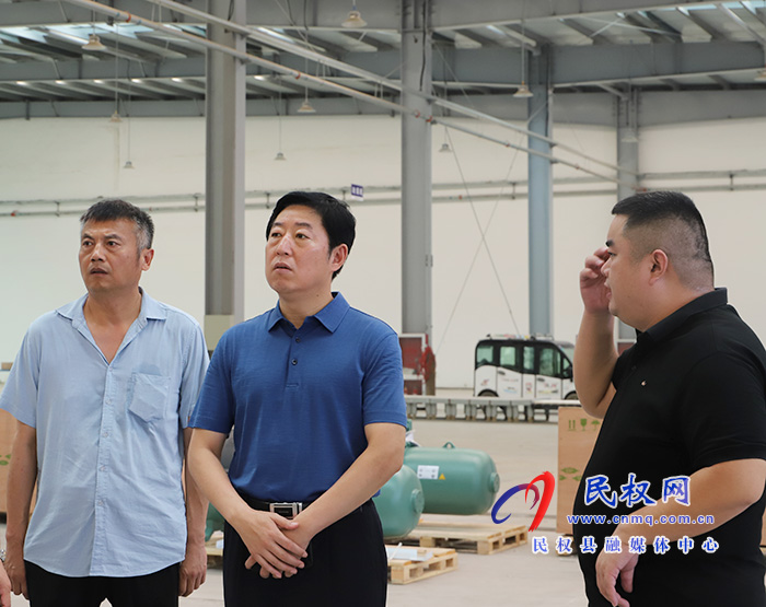 縣委常委、宣傳部長屠志遠(yuǎn)督查涉氨涉氮企業(yè)安全生產(chǎn)工作