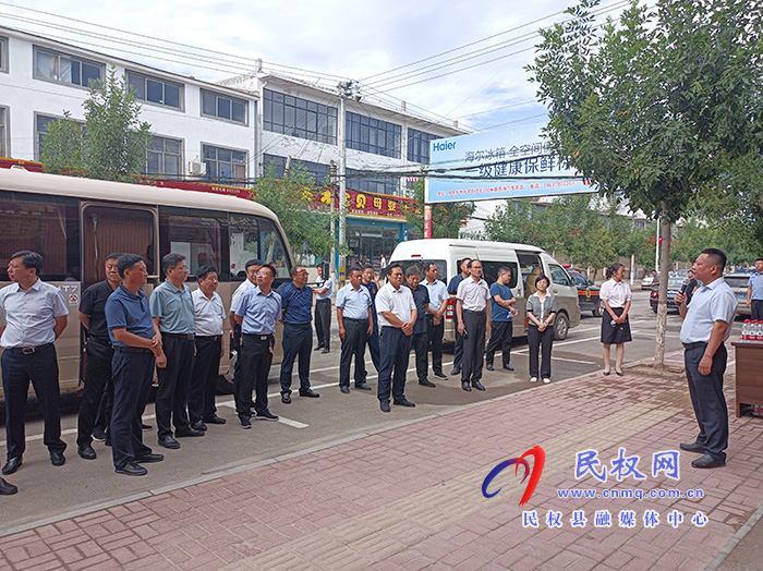 我縣舉行安全生產(chǎn)現(xiàn)場(chǎng)觀摩會(huì) 我縣舉行安全生產(chǎn)現(xiàn)場(chǎng)觀摩會(huì)