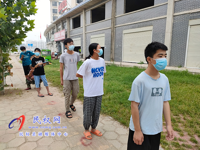 花園鄉(xiāng)高效暖心推進第三輪全員核酸檢測 花園鄉(xiāng)高效暖心推進第三輪全員核酸檢測